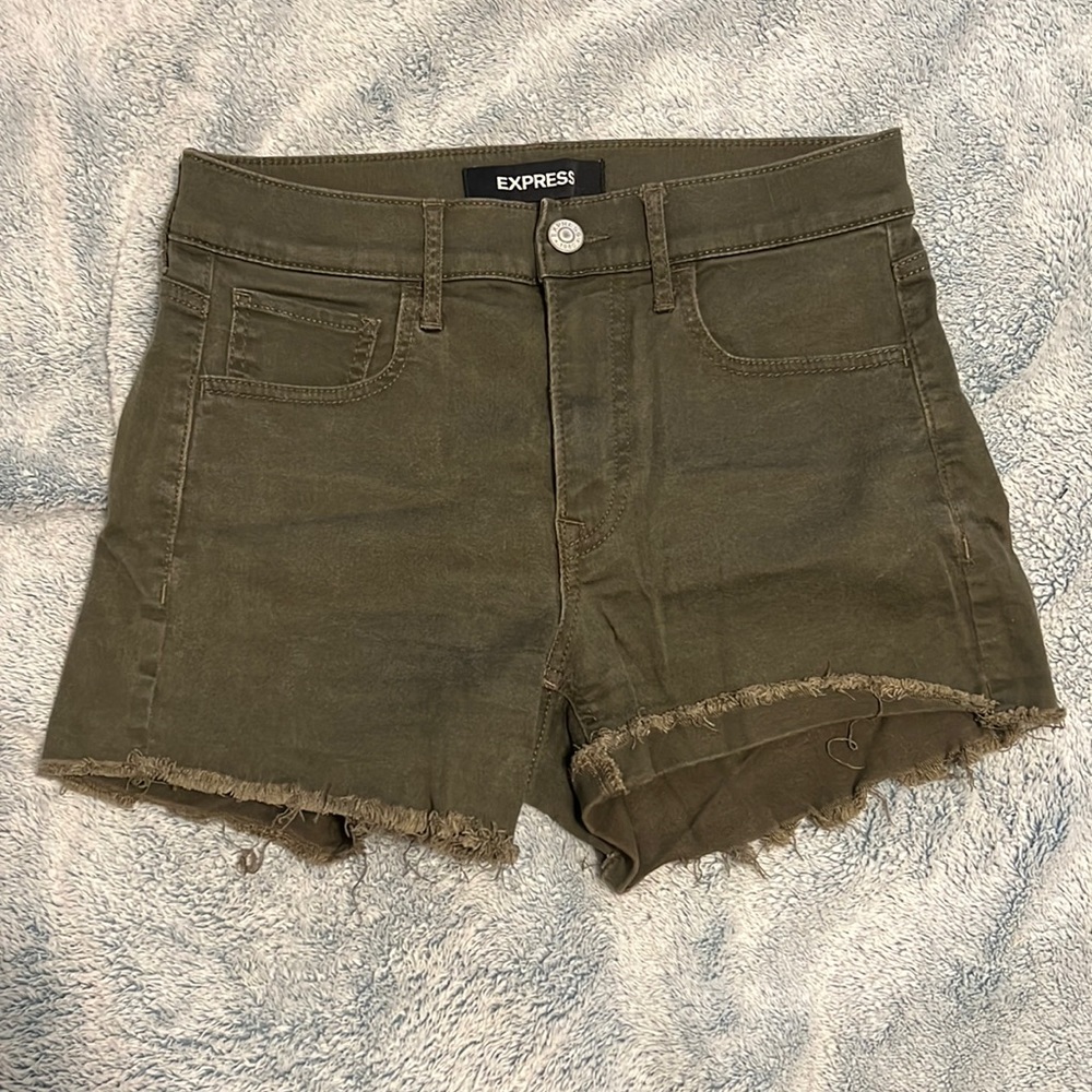 Express green jean shorts size 8 Shortie high rise